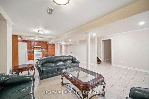 Photo 29 at 118 Chancellor Drive, East Woodbridge, Vaughan