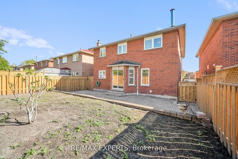 Photo 38 at 118 Chancellor Drive, East Woodbridge, Vaughan