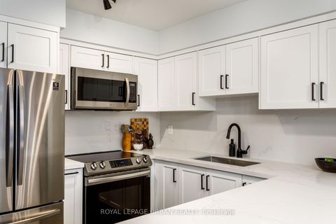 Photo 5 at 319 - 39 Shank Street, Niagara, Toronto