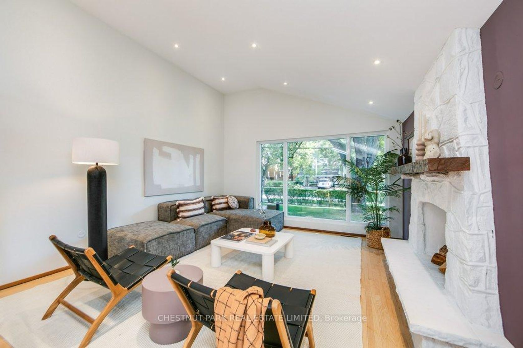 44 Brookridge Drive, Bendale, Toronto photo number 2