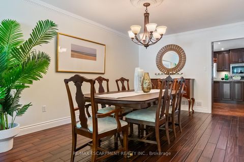 Photo 9 at 2421 Susquehanna Court, RO River Oaks, Oakville