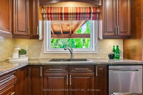 Photo 13 at 2421 Susquehanna Court, RO River Oaks, Oakville