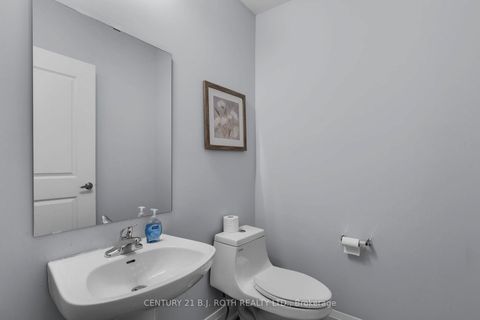 Photo 5 at 23 - 260 Eagle Street, Central Newmarket, Newmarket