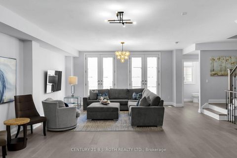 Photo 8 at 23 - 260 Eagle Street, Central Newmarket, Newmarket