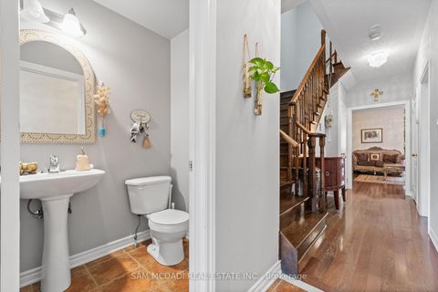 Photo 18 at 30 Zachary Place, Vellore Village, Vaughan