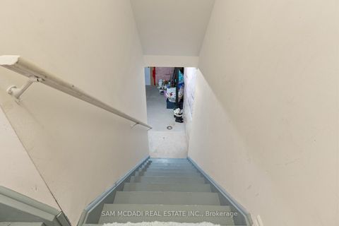 Photo 27 at 30 Zachary Place, Vellore Village, Vaughan