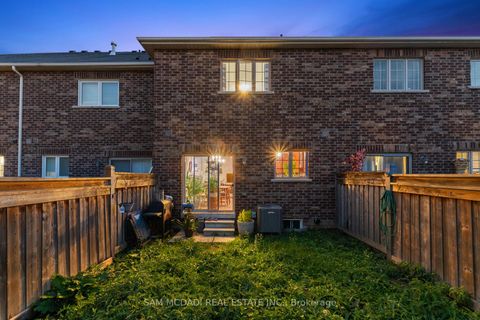 Photo 32 at 30 Zachary Place, Vellore Village, Vaughan