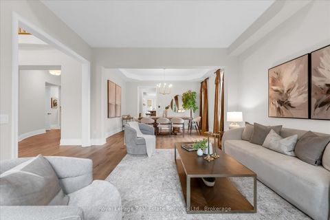 Photo 8 at 3340 Mistwell Crescent, BR Bronte, Oakville