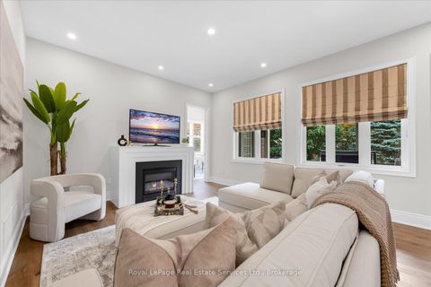 Photo 12 at 3340 Mistwell Crescent, BR Bronte, Oakville