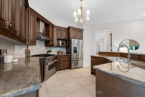 Photo 18 at 3340 Mistwell Crescent, BR Bronte, Oakville