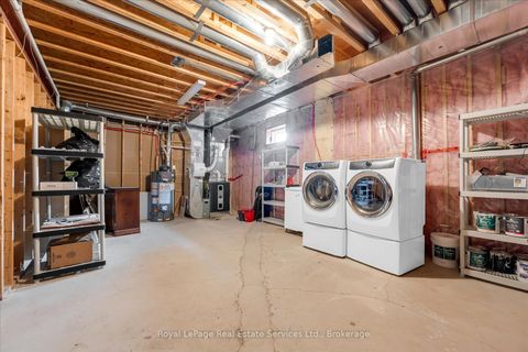 Photo 39 at 3340 Mistwell Crescent, BR Bronte, Oakville