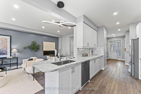 Photo 9 at 125 Mistywood Crescent, Patterson, Vaughan