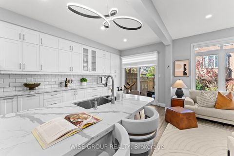 Photo 14 at 125 Mistywood Crescent, Patterson, Vaughan