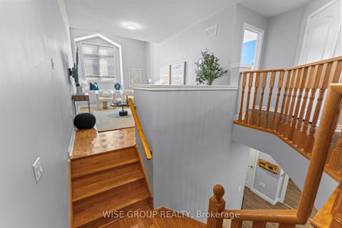 Photo 28 at 125 Mistywood Crescent, Patterson, Vaughan