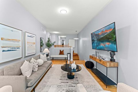 Photo 31 at 125 Mistywood Crescent, Patterson, Vaughan