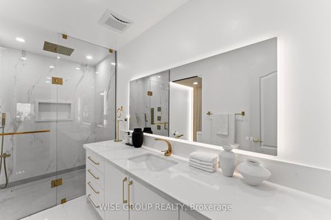 Photo 37 at 125 Mistywood Crescent, Patterson, Vaughan