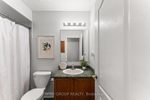 Photo 42 at 125 Mistywood Crescent, Patterson, Vaughan