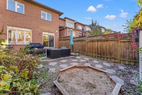 Photo 45 at 125 Mistywood Crescent, Patterson, Vaughan
