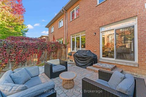 Photo 46 at 125 Mistywood Crescent, Patterson, Vaughan