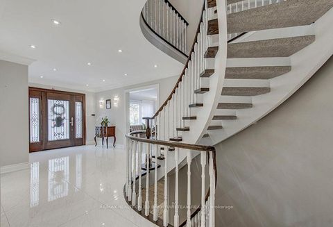 Photo 7 at 5 Bamboo Grove, Don Mills, Toronto