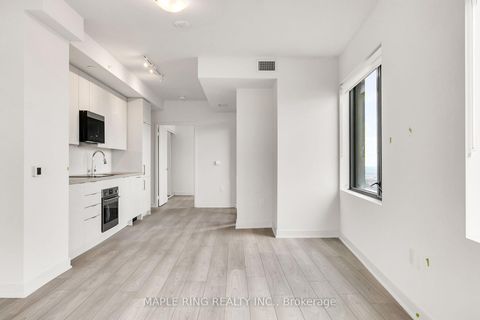 Photo 5 at 4706 - 2920 Highway 7 Road, Concord, Vaughan