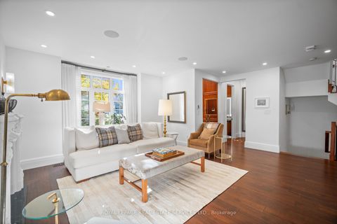 Photo 4 at 4 Reigate Road, Humber Valley, Toronto