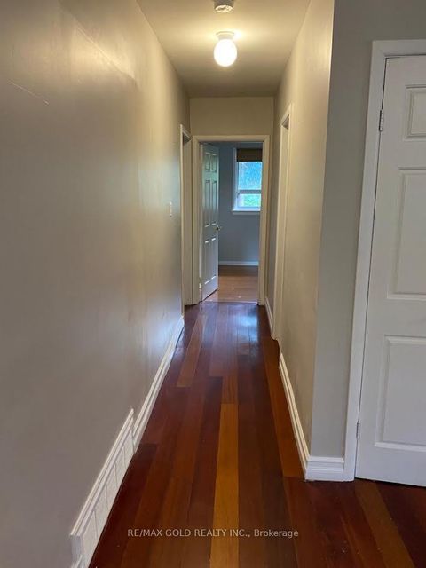 Photo 9 at 1033 Sixth Line, CP College Park, Oakville