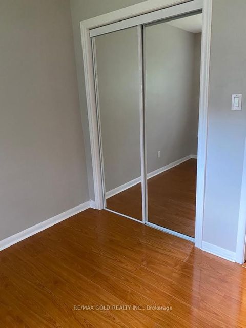 Photo 10 at 1033 Sixth Line, CP College Park, Oakville