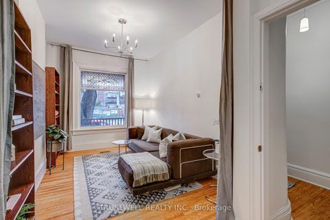 Photo 4 at 71 Shaw Street, Niagara, Toronto