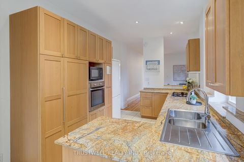 Photo 11 at 71 Shaw Street, Niagara, Toronto