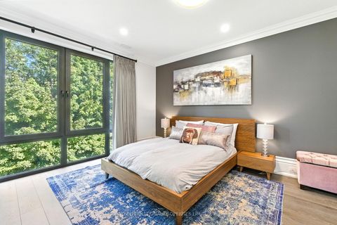 Photo 20 at 10 Hillavon Drive, Rosethorn, Toronto