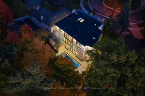 Photo 34 at 10 Hillavon Drive, Rosethorn, Toronto