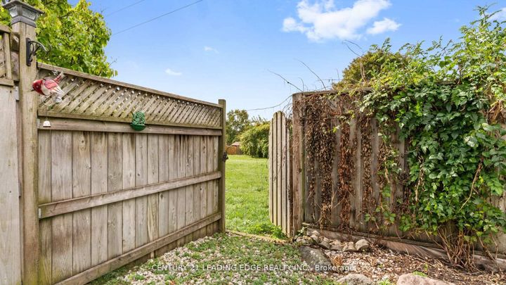 Photo 39 at 385 Compton Crescent, Centennial, Oshawa