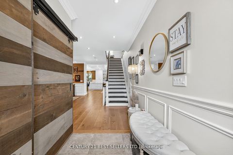 Photo 3 at 28 Wingrove Hill, City Centre West, Toronto