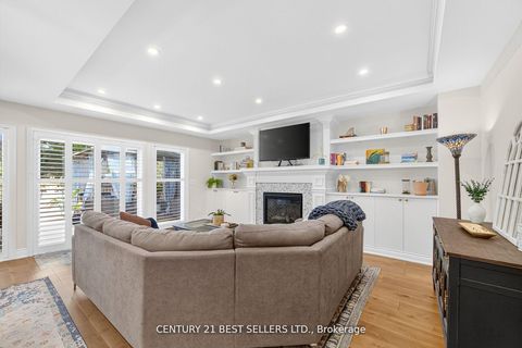 Photo 9 at 28 Wingrove Hill, City Centre West, Toronto