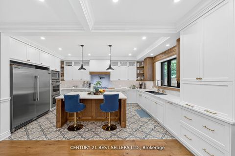 Photo 13 at 28 Wingrove Hill, City Centre West, Toronto