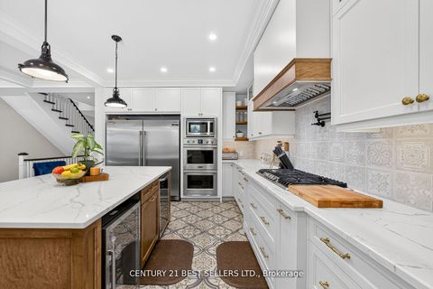 Photo 17 at 28 Wingrove Hill, City Centre West, Toronto