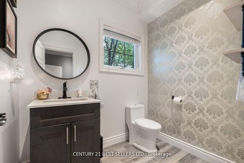 Photo 19 at 28 Wingrove Hill, City Centre West, Toronto