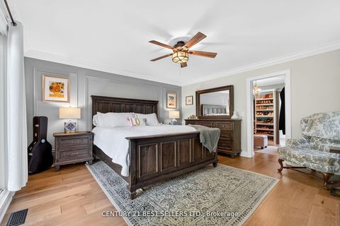 Photo 21 at 28 Wingrove Hill, City Centre West, Toronto