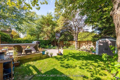 Photo 34 at 28 Wingrove Hill, City Centre West, Toronto