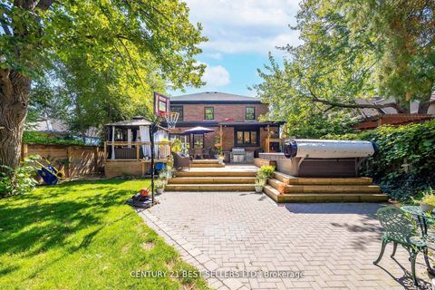 Photo 35 at 28 Wingrove Hill, City Centre West, Toronto