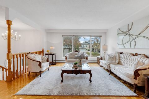 Photo 4 at 24 Chipwood Crescent, Pleasant View, Toronto