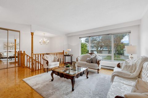Photo 5 at 24 Chipwood Crescent, Pleasant View, Toronto