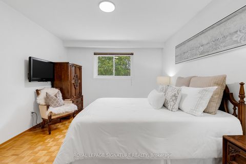 Photo 16 at 24 Chipwood Crescent, Pleasant View, Toronto