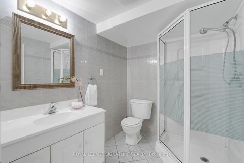 Photo 27 at 24 Chipwood Crescent, Pleasant View, Toronto