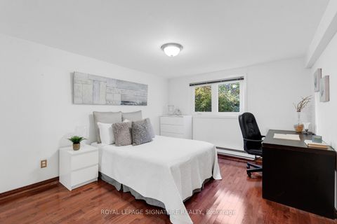 Photo 28 at 24 Chipwood Crescent, Pleasant View, Toronto