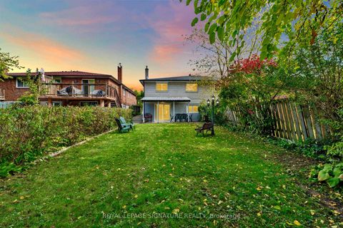 Photo 33 at 24 Chipwood Crescent, Pleasant View, Toronto