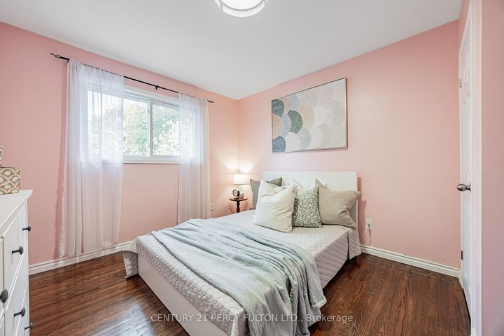 Photo 15 at 904 Somerville Street, Centennial, Oshawa