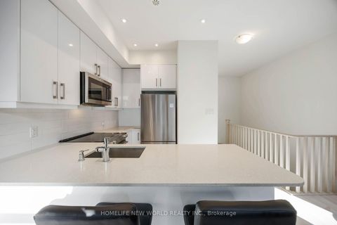 Photo 9 at 14 - 52 Holmes Avenue, Willowdale East, Toronto