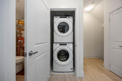 Photo 24 at 14 - 52 Holmes Avenue, Willowdale East, Toronto